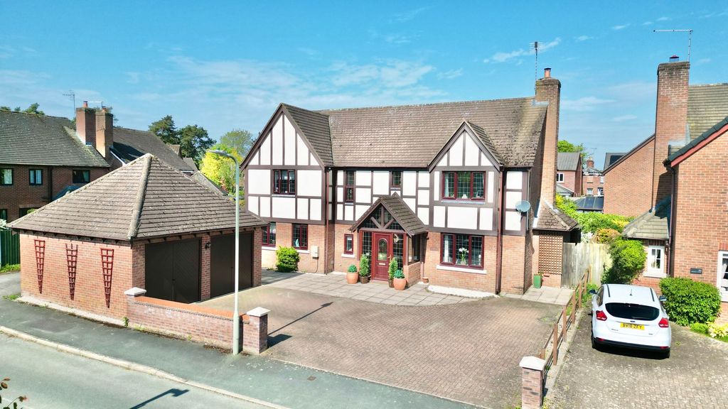 Property photo 1 of 33