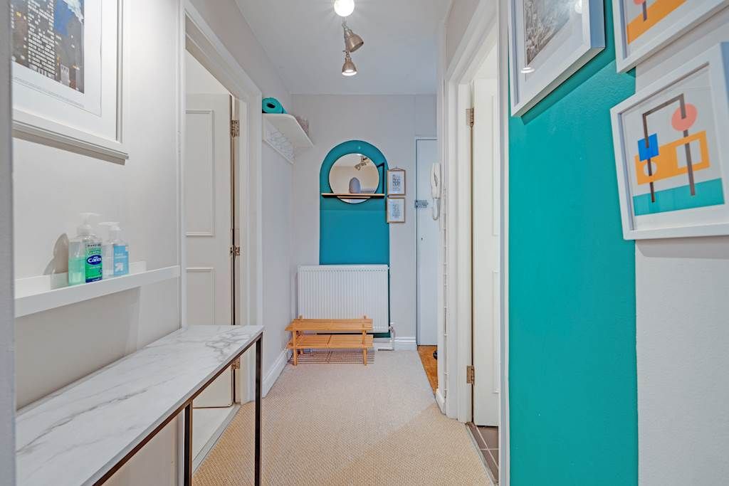 Property photo 3 of 12 13-E95081038 - Ns - Hgll - Flat 4, 128 Anerley Rd