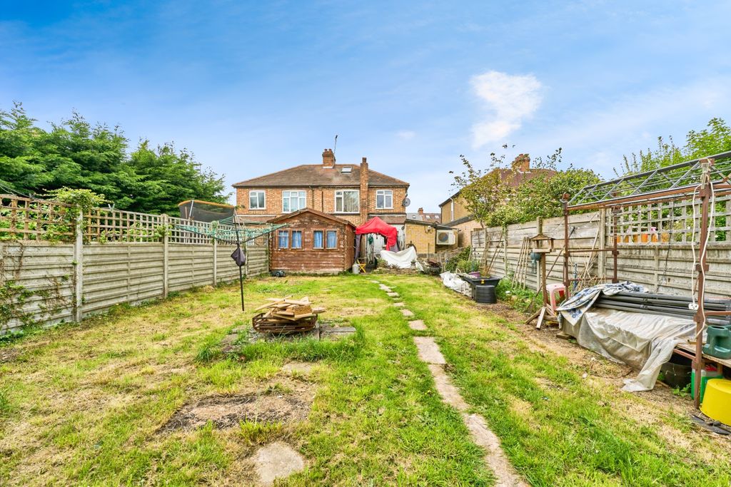 Property photo 3 of 17 19