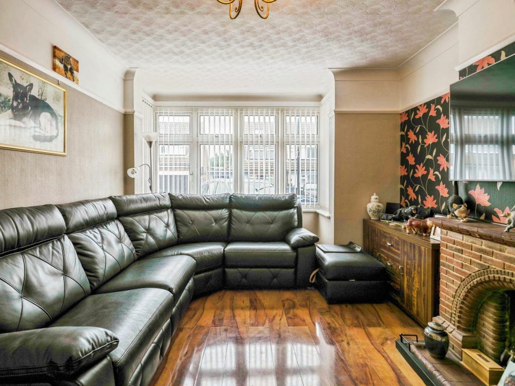 Property photo 2 of 18