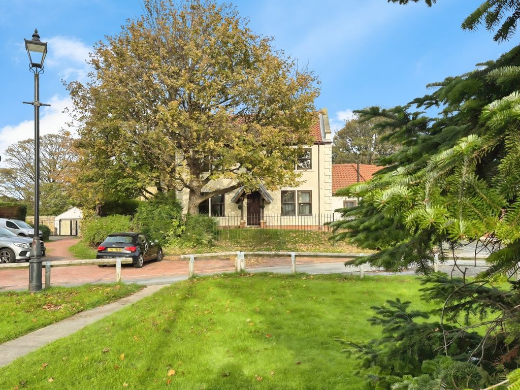 Property photo 1 of 62 4425113