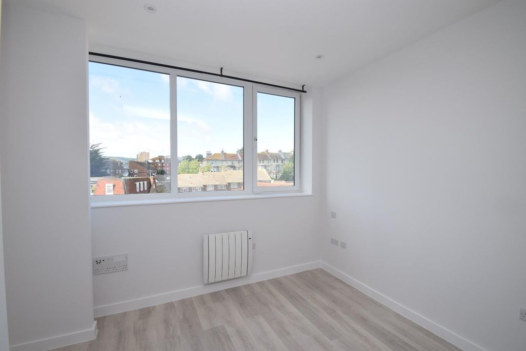 Property photo 2 of 6 Dsc_0005.Jpg