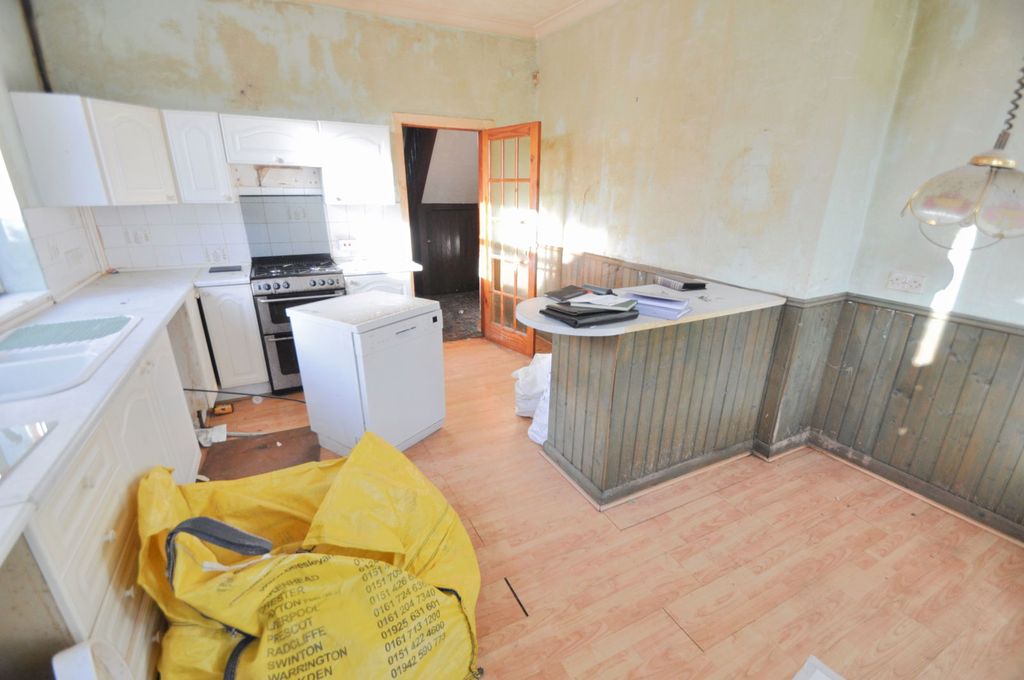 Property photo 3 of 19