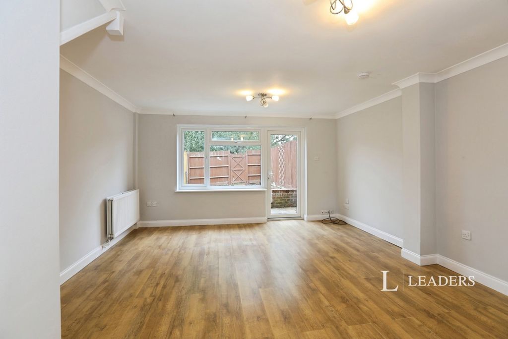 Property photo 3 of 22 Pbox-Img.Jpg