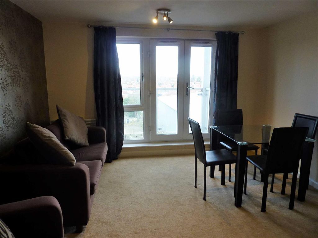 Property photo 3 of 7