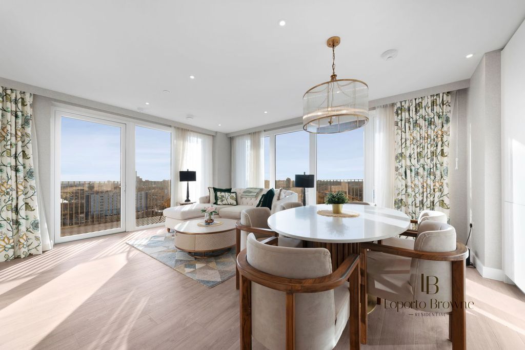 Property photo 1 of 26