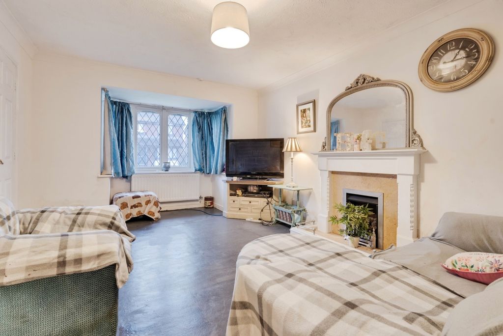 Property photo 3 of 14 Pbox-Img.Jpg