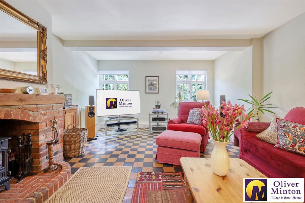 Property photo 2 of 32