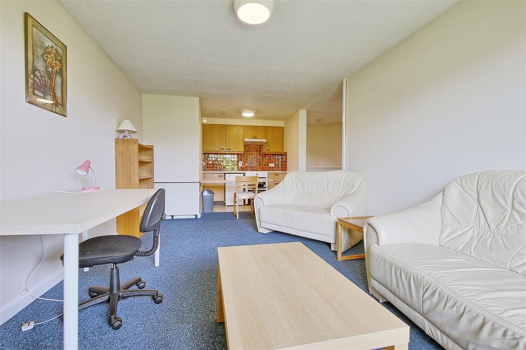 Property photo 3 of 17 Living 2.Jpg