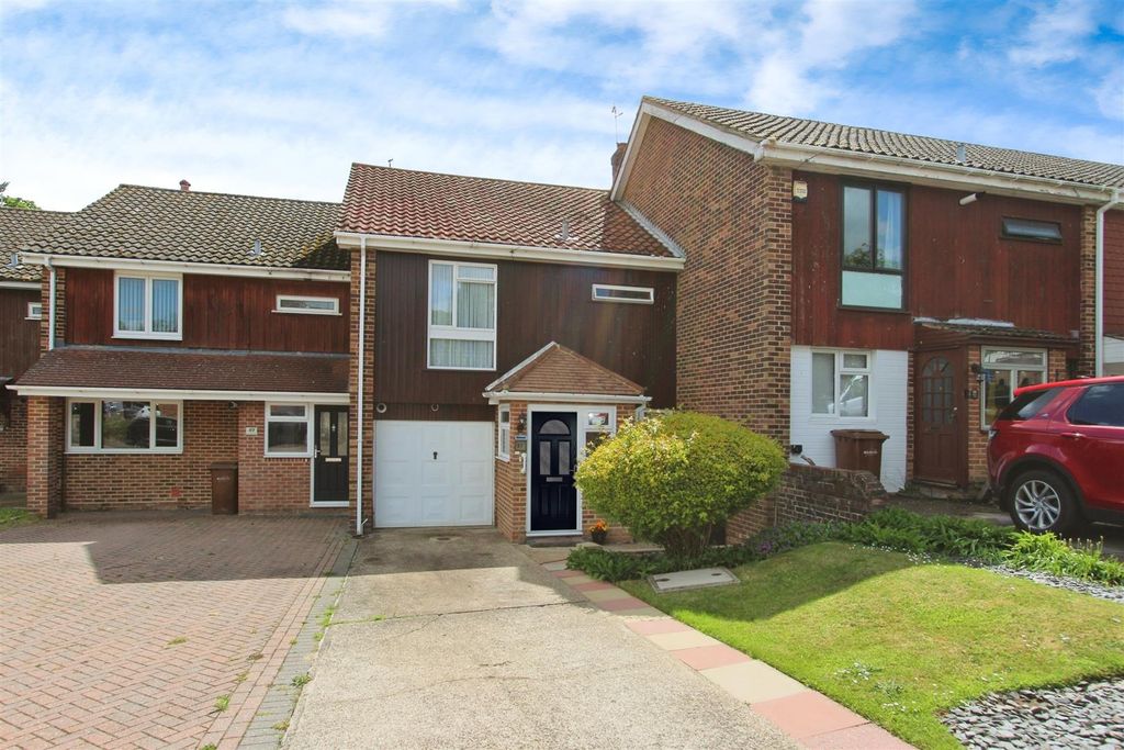 Property photo 1 of 13 External