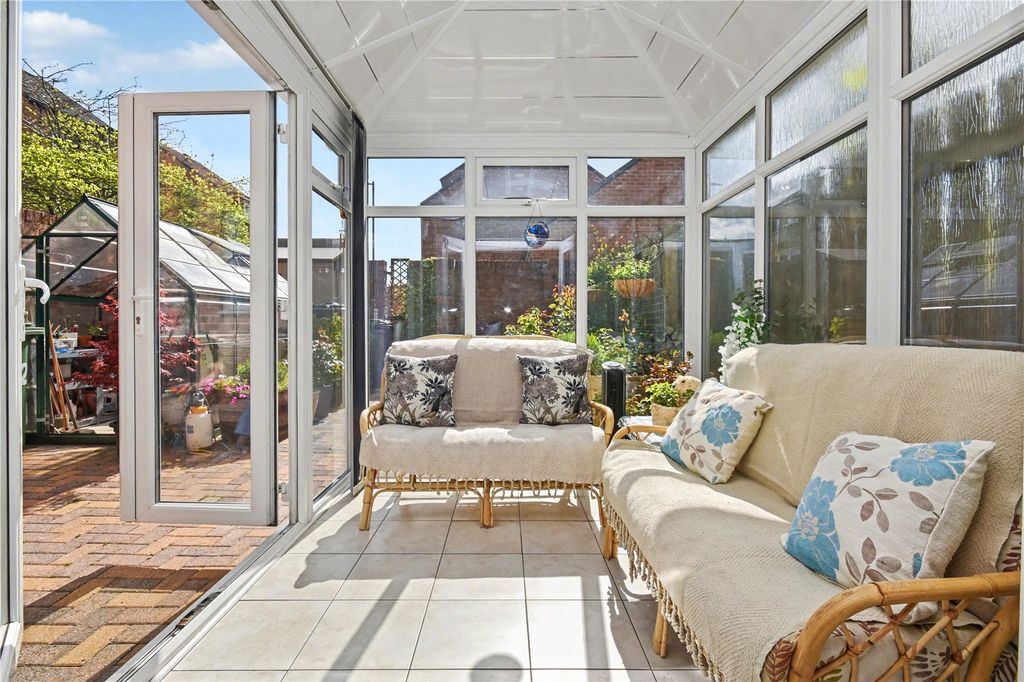 Property photo 1 of 21 Picture No. 23