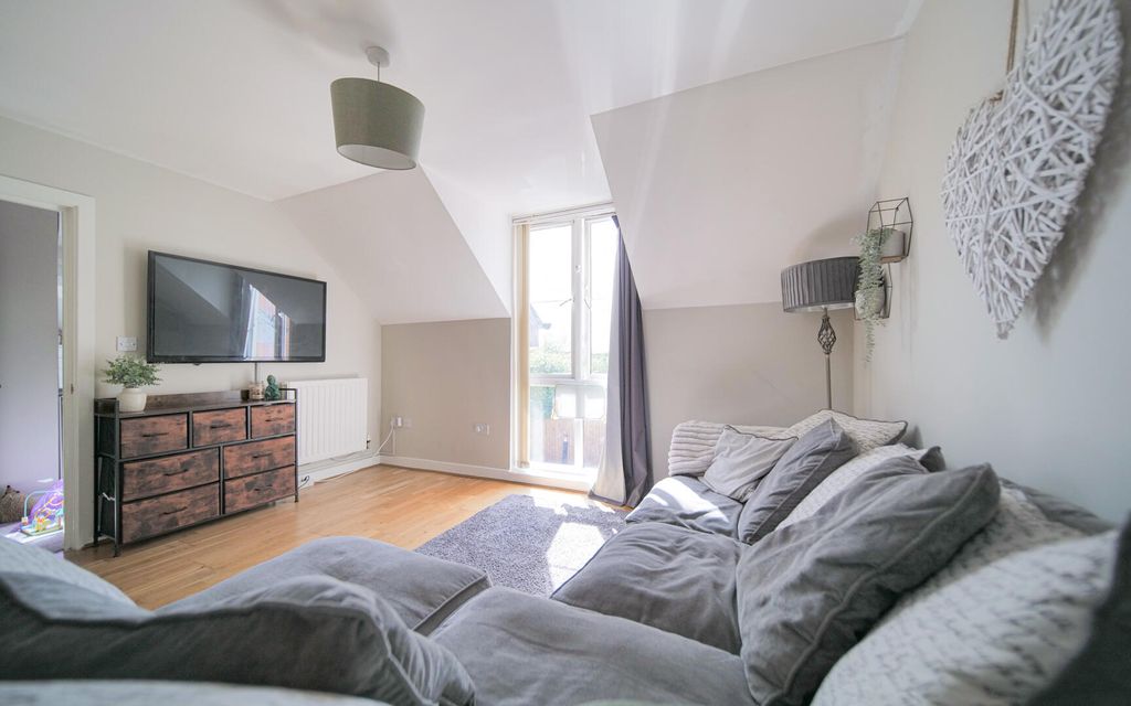 Property photo 3 of 12 Living Room