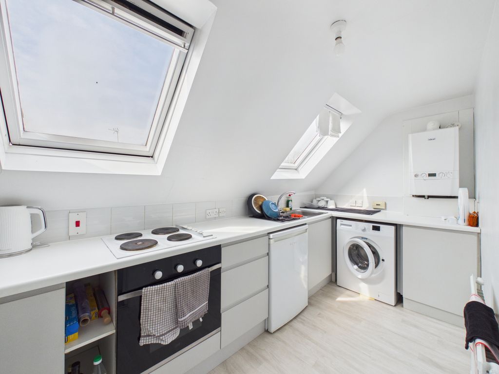 Property photo 3 of 5 Cam01984G0-Pr0579-Still004