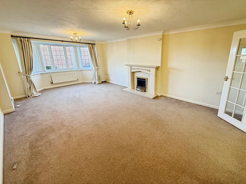 Property photo 3 of 16 Living Room