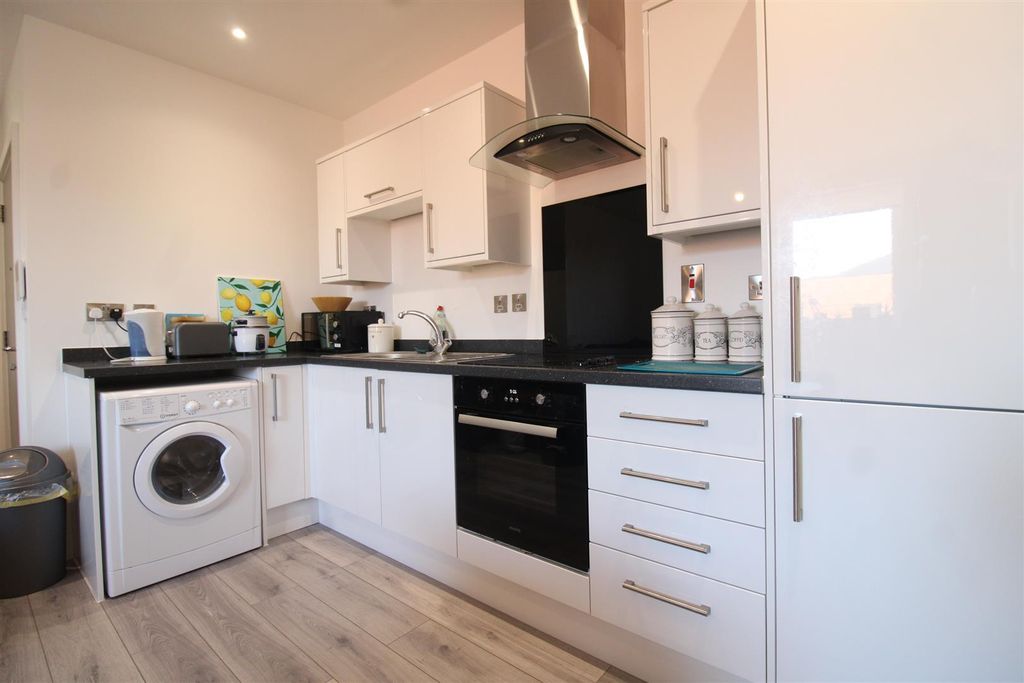 Property photo 2 of 6 Img_5416.Jpg