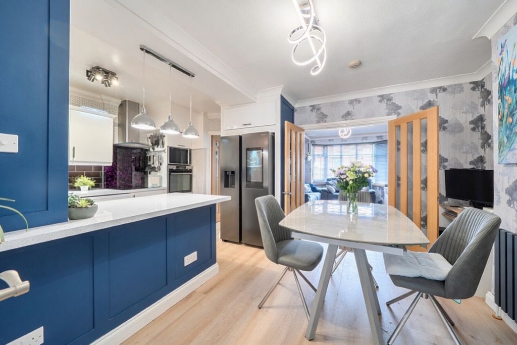 Property photo 1 of 14 Img_5483