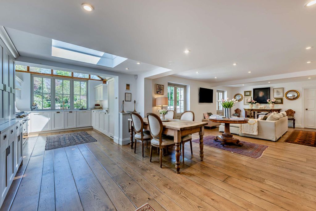 Property photo 3 of 56 Image