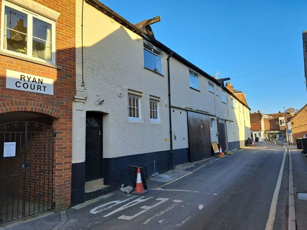 Property photo 3 of 6