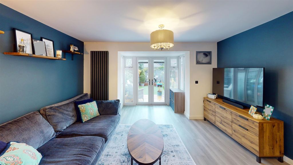 Property photo 2 of 24 10-Buck-Living-Room Tu.Jpeg