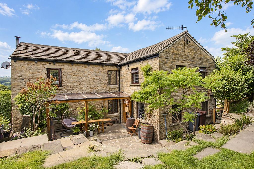 Property photo 1 of 28 1