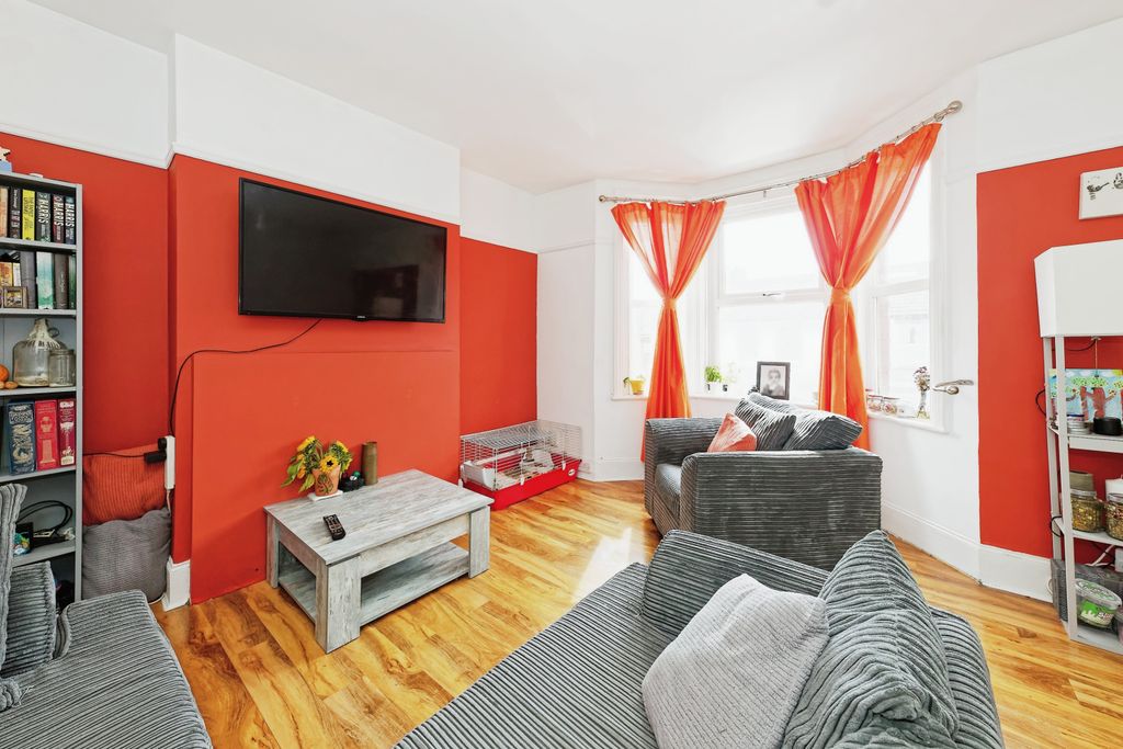 Property photo 1 of 15 Photography