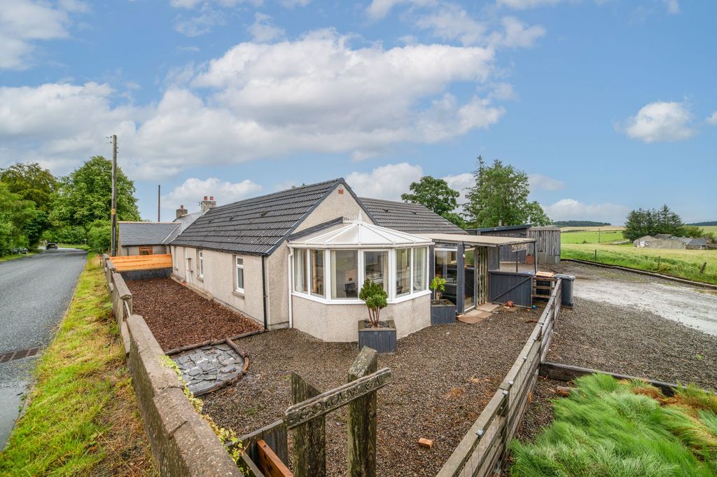 Property photo 1 of 33
