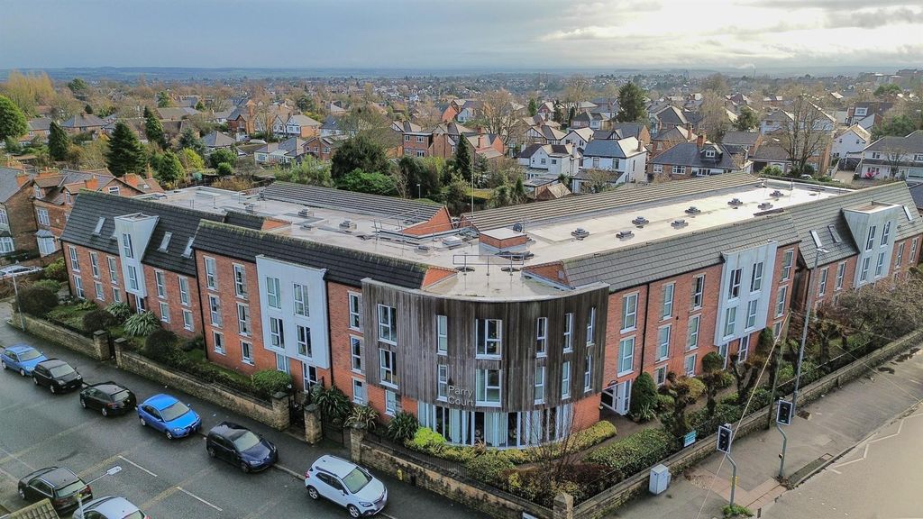 Property photo 3 of 19 03Ciu-Cmwkkzzisfdxx92Q.Jpg