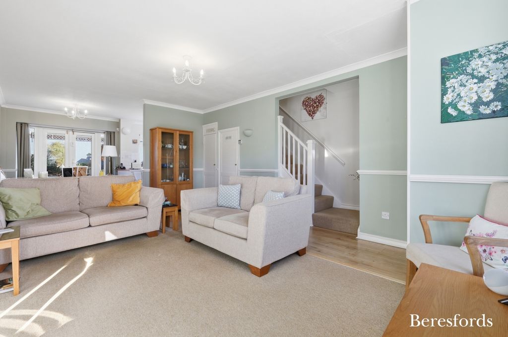 Property photo 3 of 21 Picture No. 13