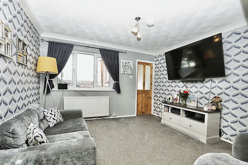 2 bed semidetached house for sale in Lincoln Drive, Wigan WN2 Zoopla