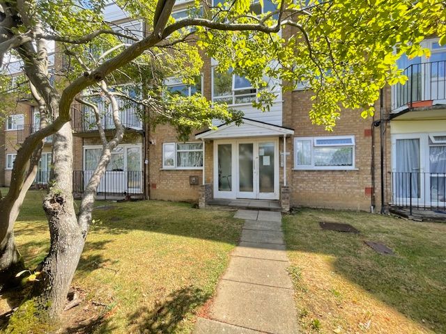 Property photo 1 of 12 Front