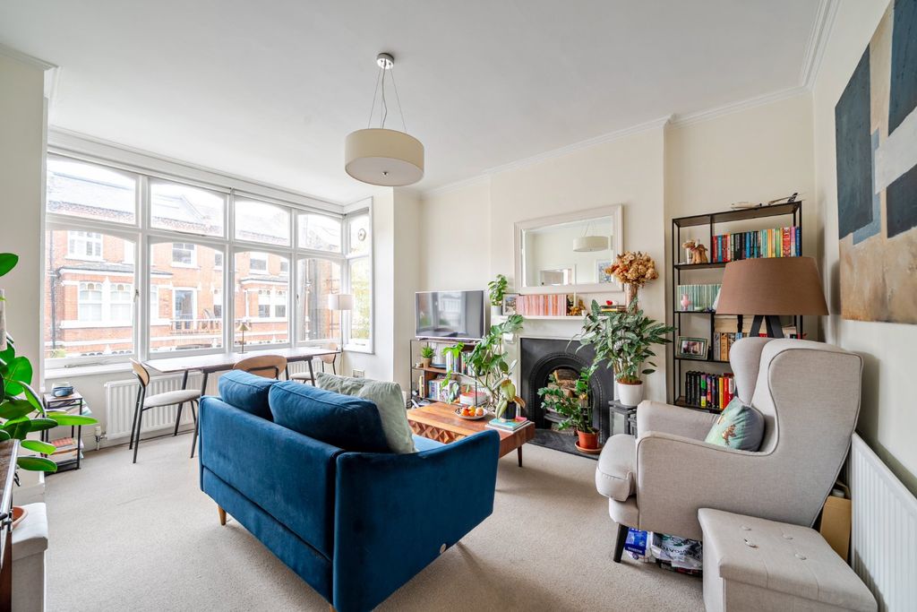 Property photo 1 of 14 Picture No. 12