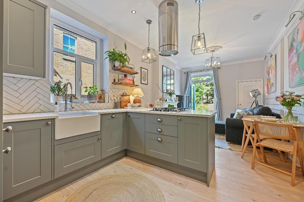 Property photo 2 of 14 Photo 2