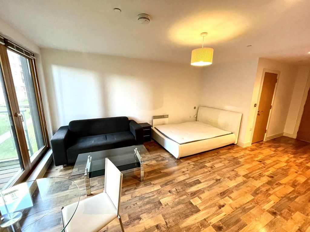 Property photo 3 of 8 Picture 3