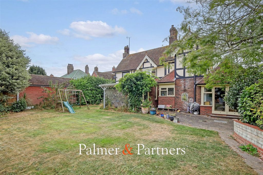 Property photo 3 of 34 Picture No. 33