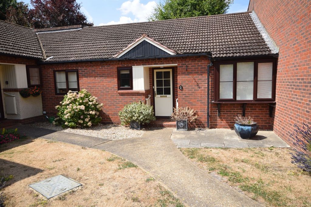 Property photo 1 of 11