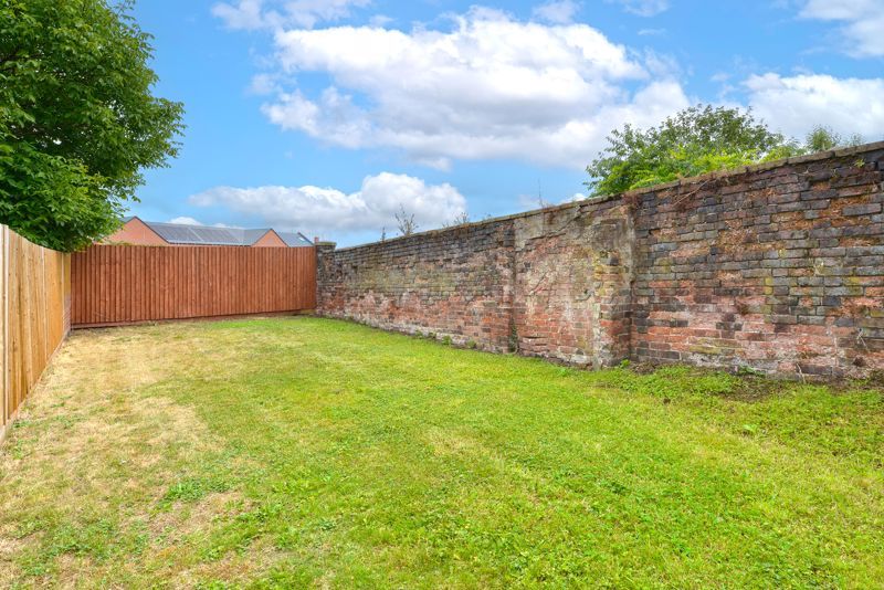 Property photo 2 of 23 Photo 4
