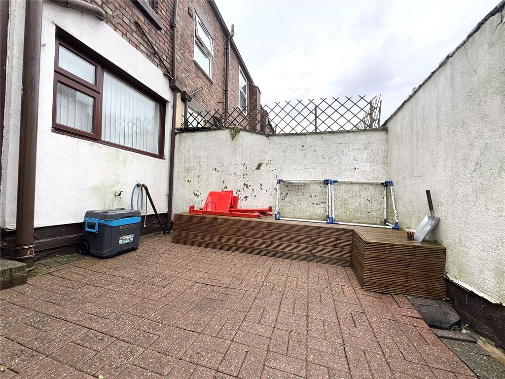 Property photo 3 of 4 Picture No. 16