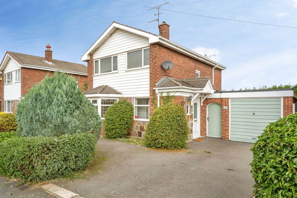 Property photo 1 of 18