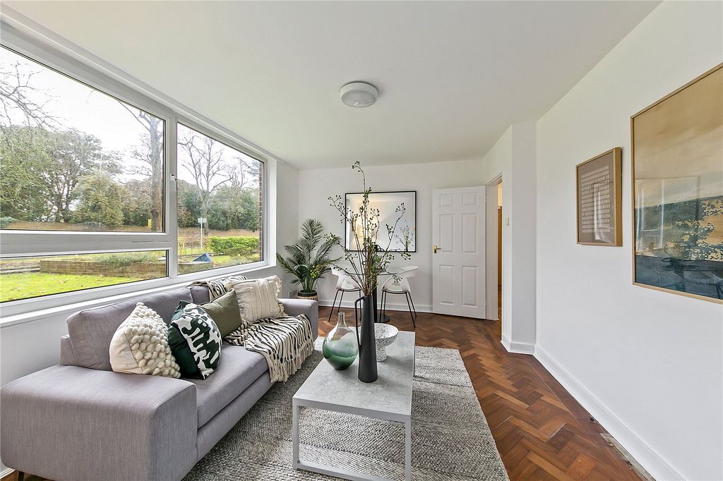 Property photo 3 of 7 Picture No. 09