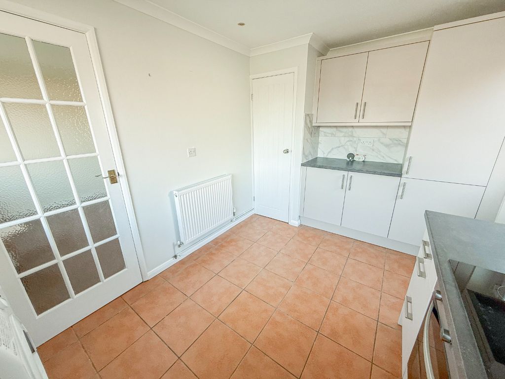 Property photo 3 of 15 4347864