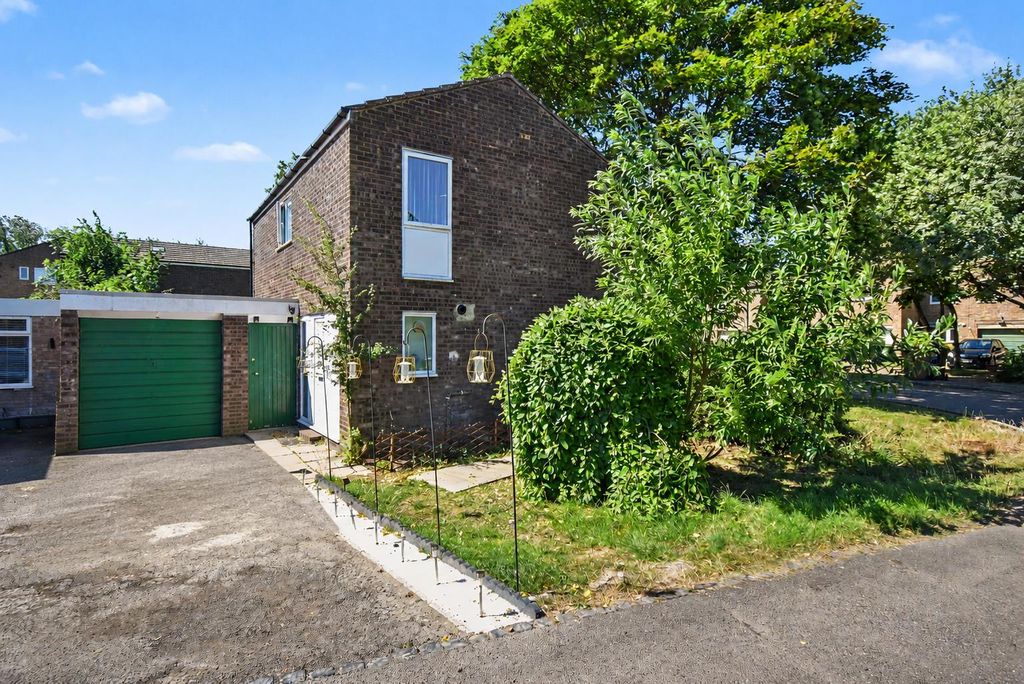 Property photo 1 of 16 Front
