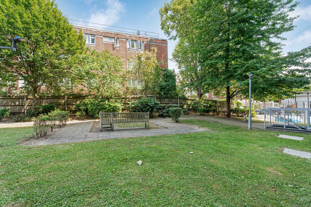 Property photo 2 of 13