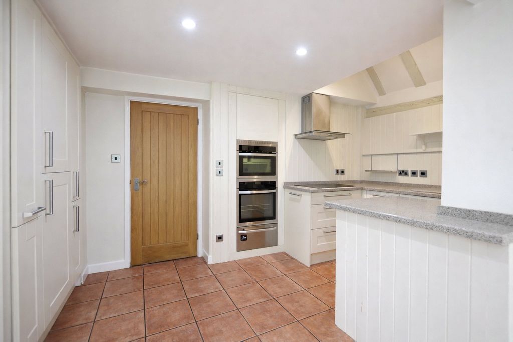 Property photo 3 of 16 Picture No. 13