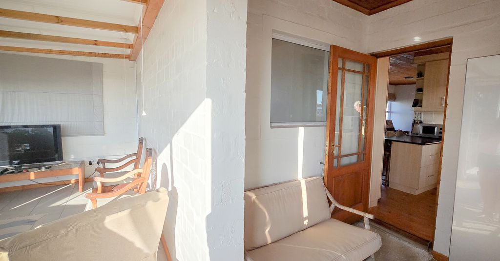 Property photo 2 of 47