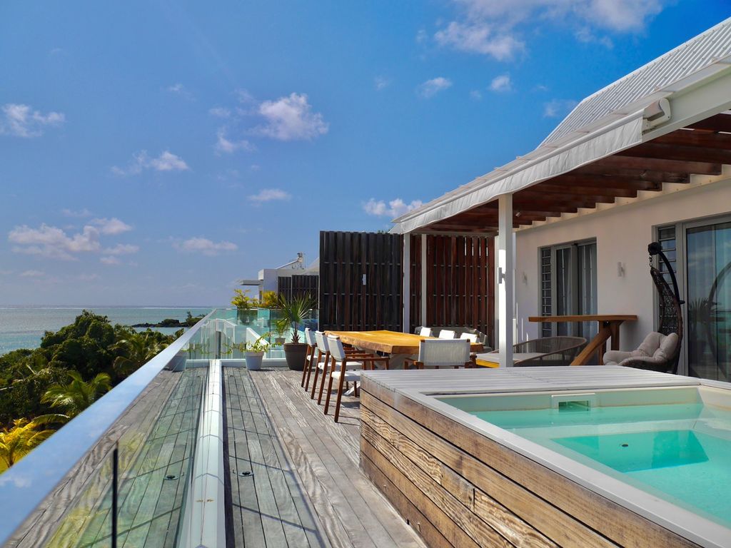 Property photo 2 of 30