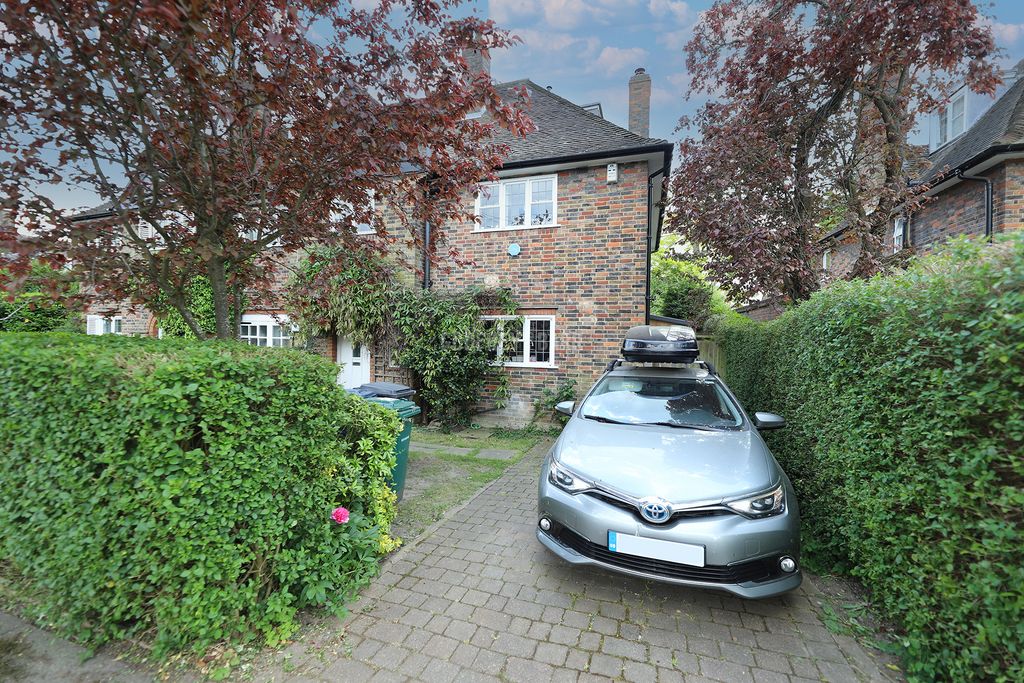 Property photo 1 of 22