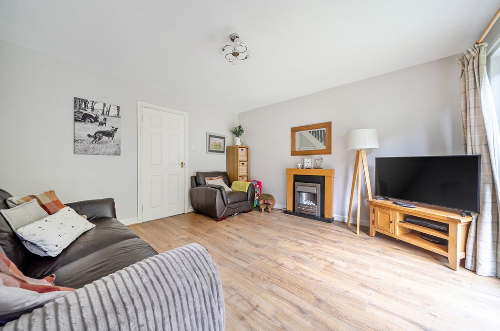 Property photo 3 of 17 1343665-9-68B56c5...