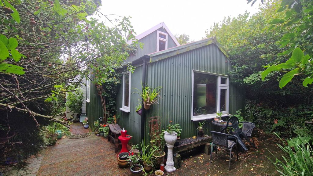 Property photo 1 of 22
