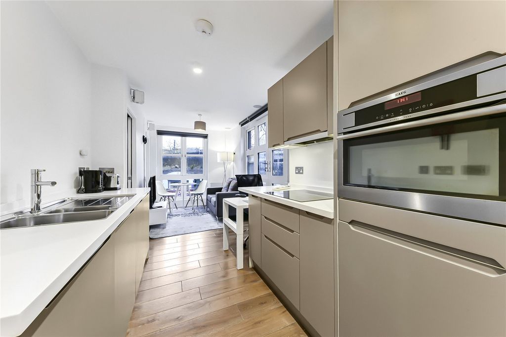 Property photo 3 of 11 Picture No. 11