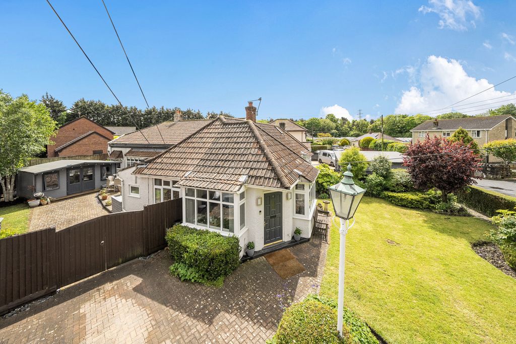 Property photo 1 of 27